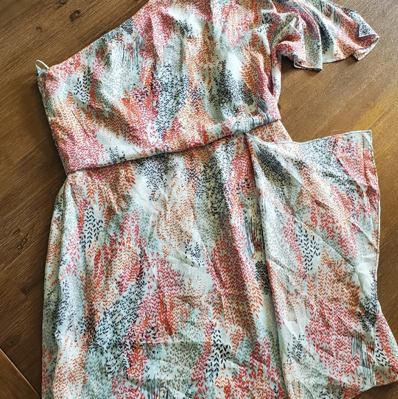 BCBGMAXAZRIA MINA PRINTED ONE-SHOULDER DRESS - Picture 3 of 4